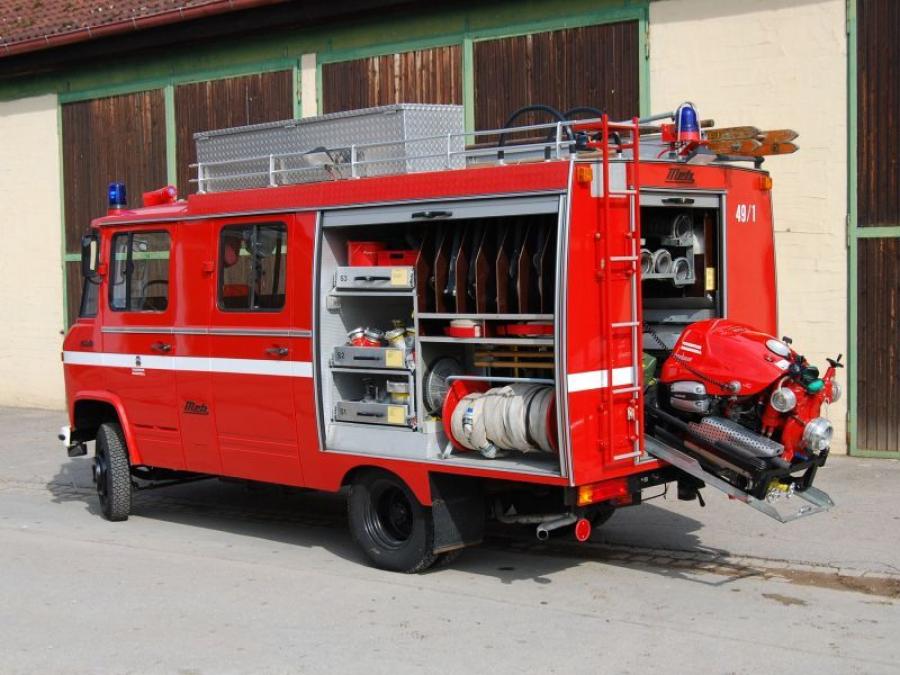  Mercedes-Benz LF409-G Metz LF-8 1982 года  (фото 4 из 4)